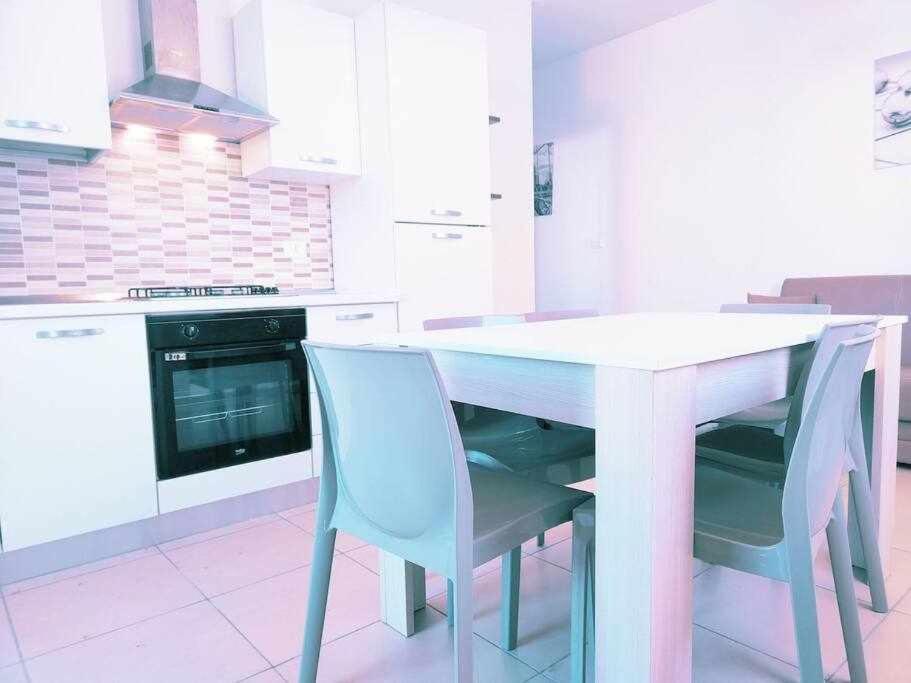 App Girasole 1A 300 Metri Dal Mare In Salento Διαμέρισμα Torre San Giovanni Ugento Εξωτερικό φωτογραφία