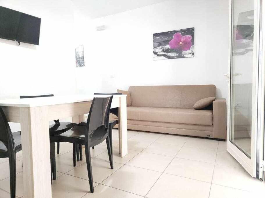 App Girasole 1A 300 Metri Dal Mare In Salento Διαμέρισμα Torre San Giovanni Ugento Εξωτερικό φωτογραφία